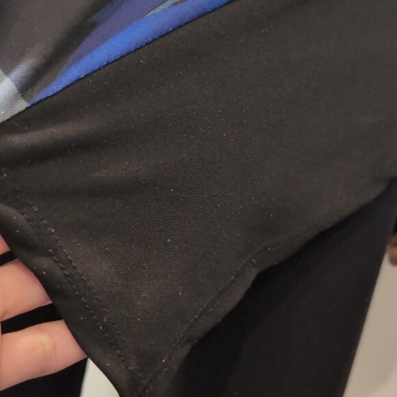 3/$20 B.L.E.U. Abstract Tunic Top Short Sleeve Asymmetric Hem Water Colours - Picture 14 of 16